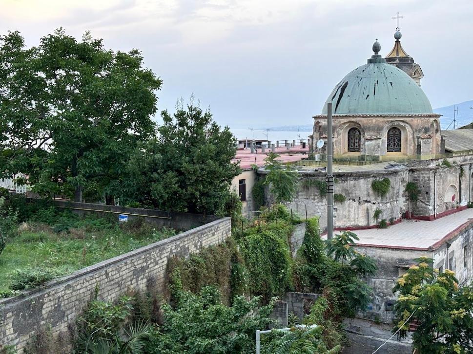 Ferienwohnung Palazzo Desiderio Castellammare di Stabia Exterior foto