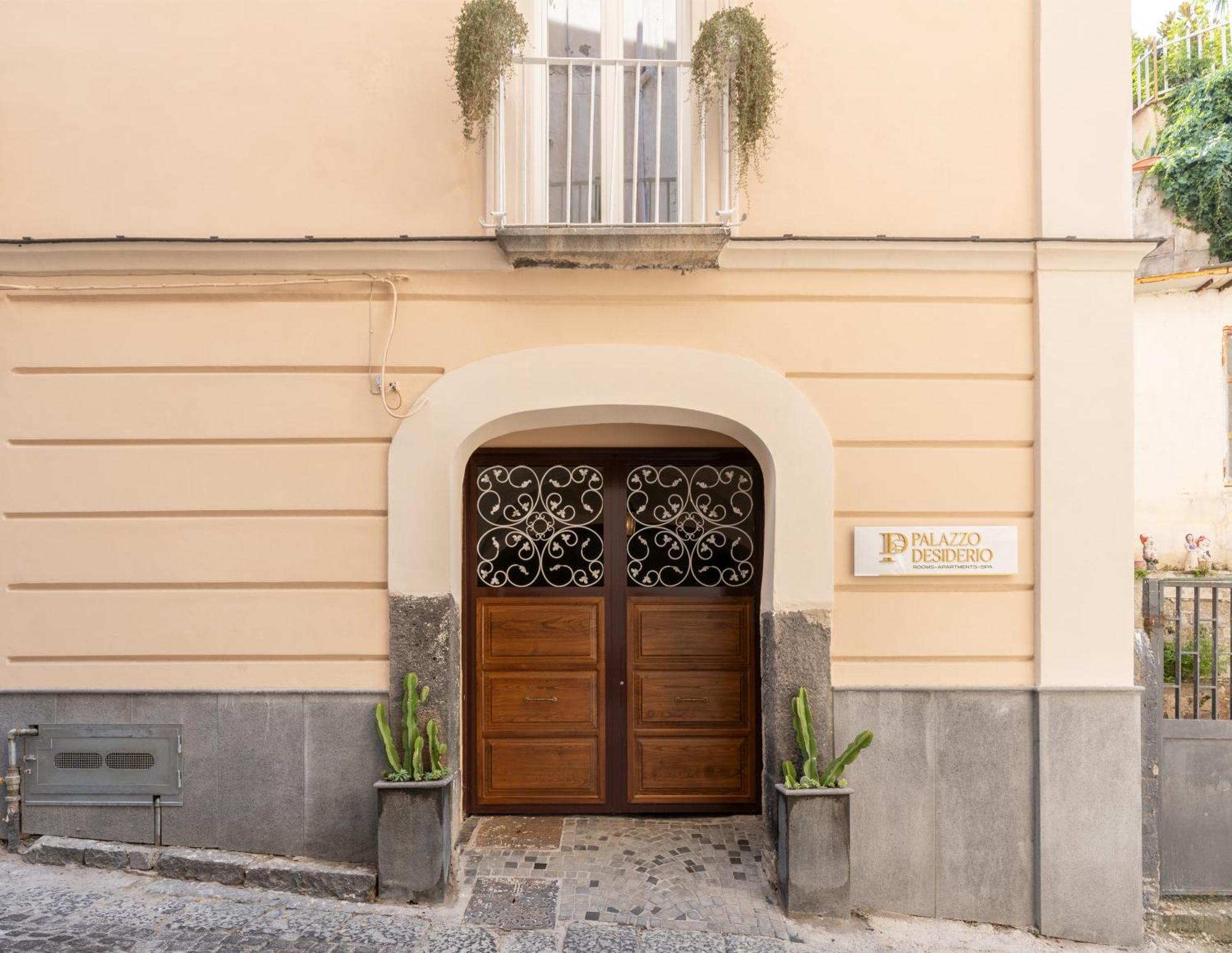 Ferienwohnung Palazzo Desiderio Castellammare di Stabia Exterior foto